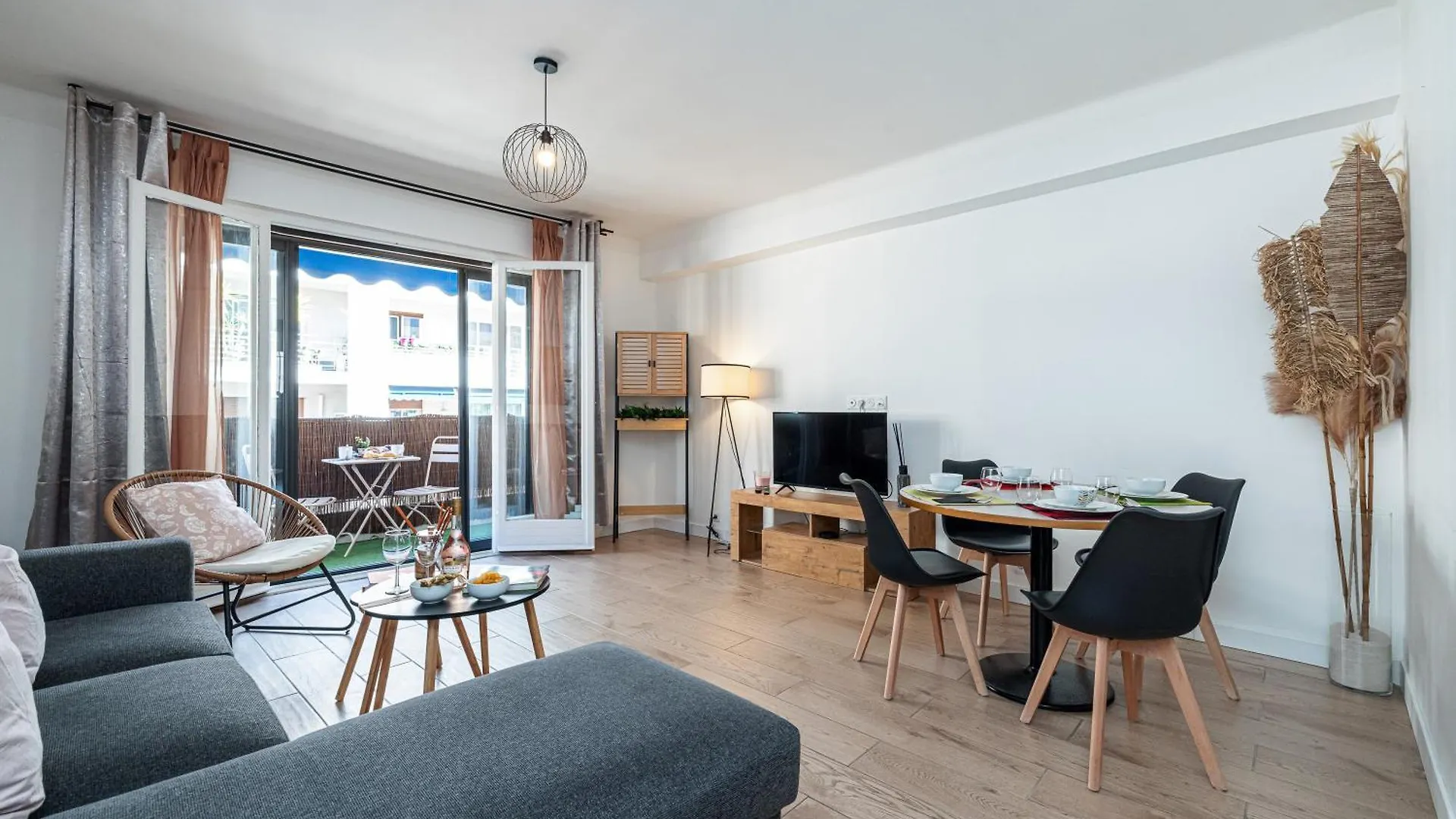 Appartement Le Marly - Happy Rentals Antibes 0*,